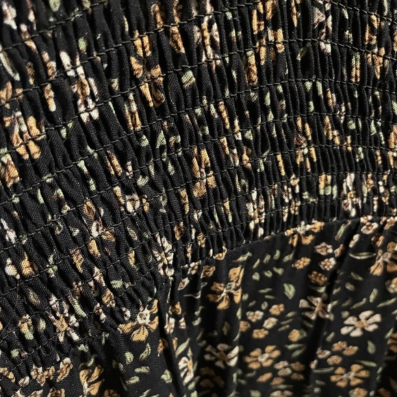 Floral Blouse - Picture 2 of 4